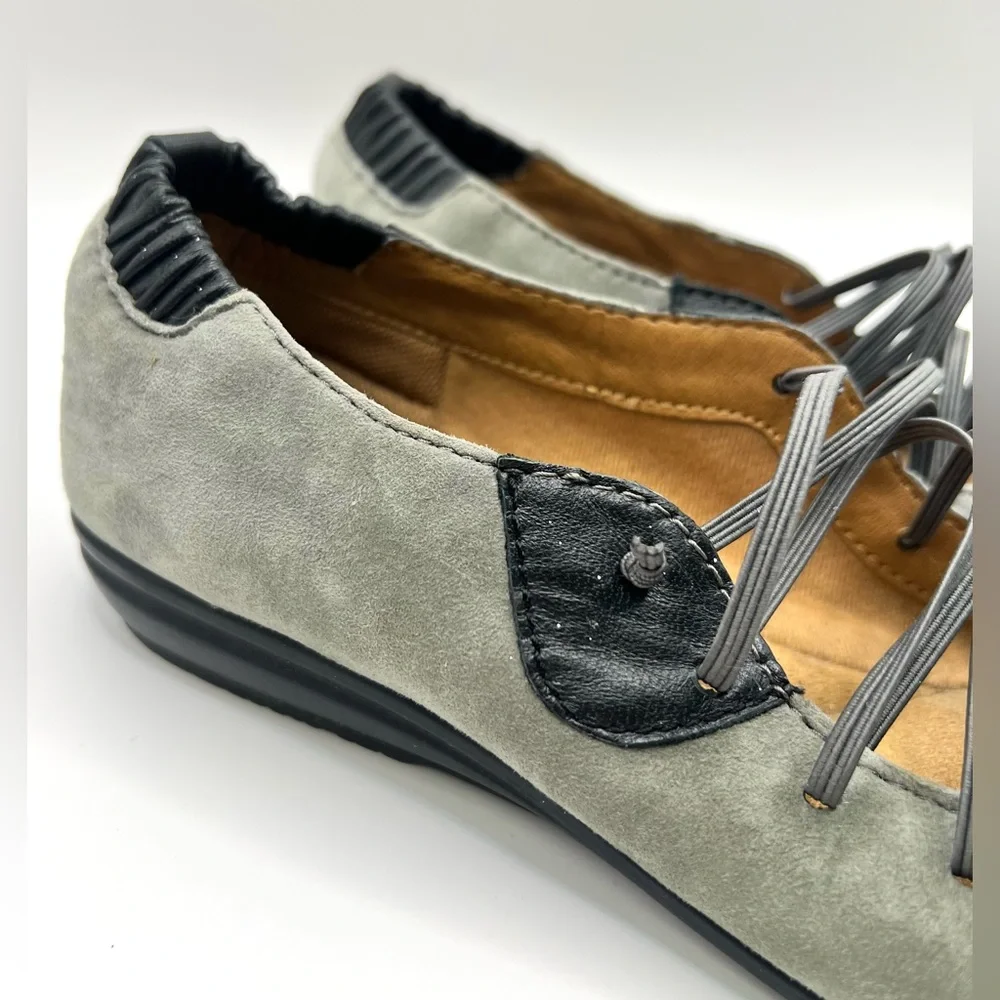 Comfortiva Women's Steel Grey Loafers- Lace‎ front- Size: 8M